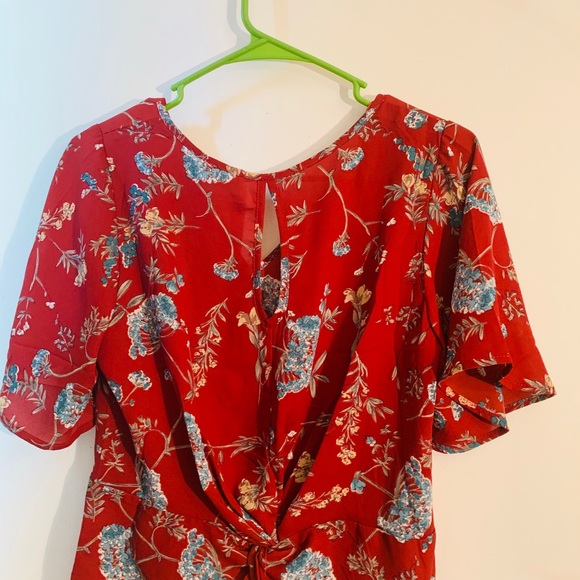 NWOT Sienna Sky Small Blouse - Picture 2 of 3